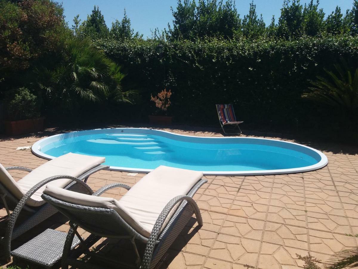 L'Affittacamere Nel Parco "Appia Antica" - Piscina A Uso Ospiti 로마 외부 사진